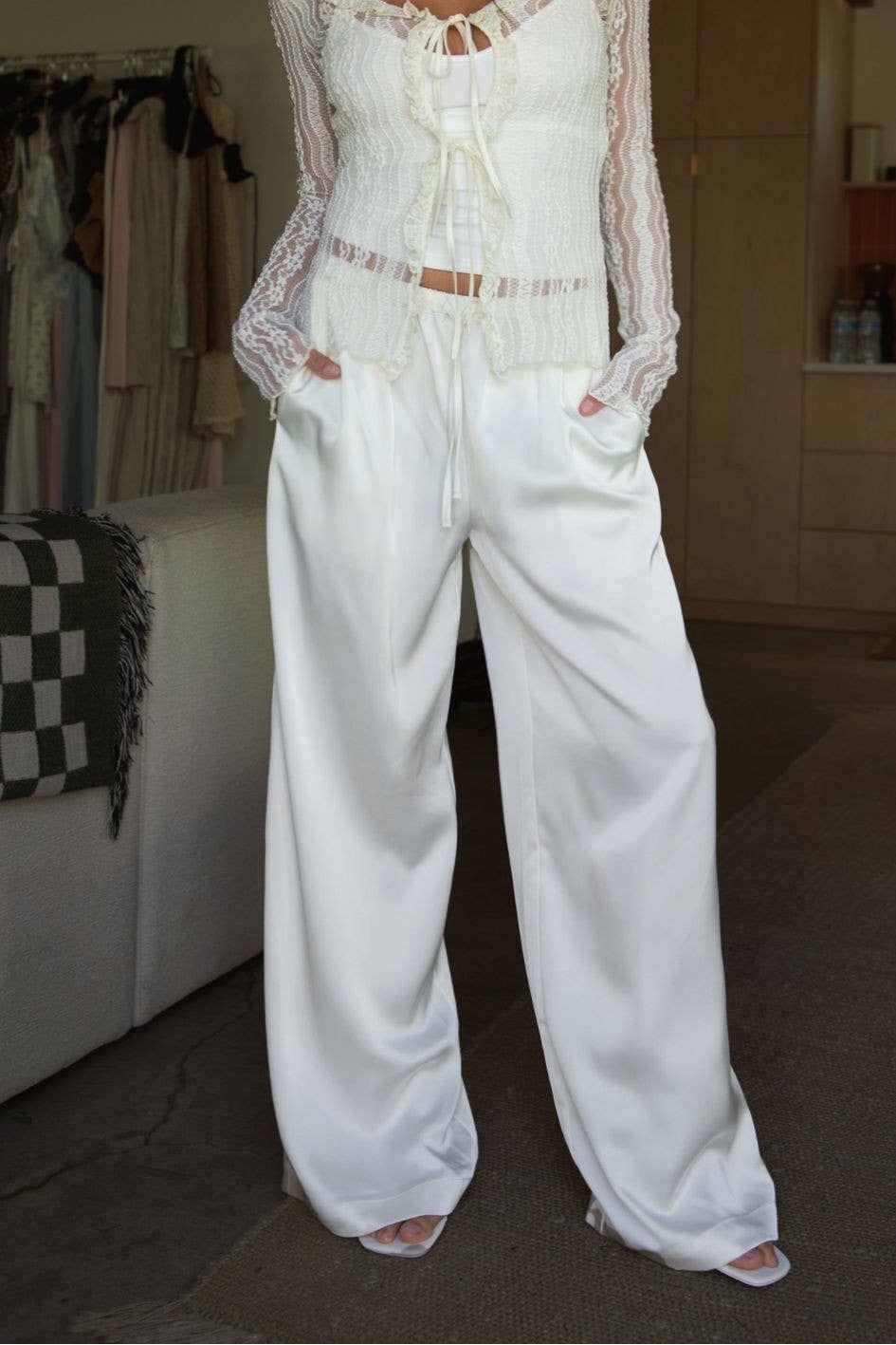 CREAM VERONA PANTS