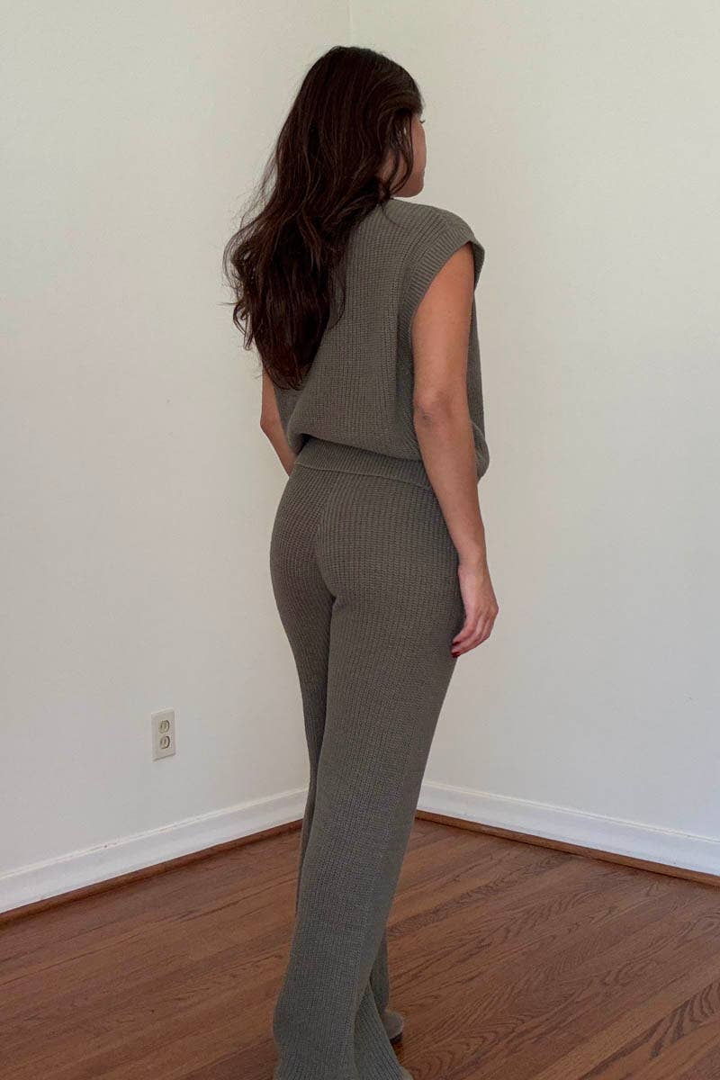 COZY KNIT VEST SET
