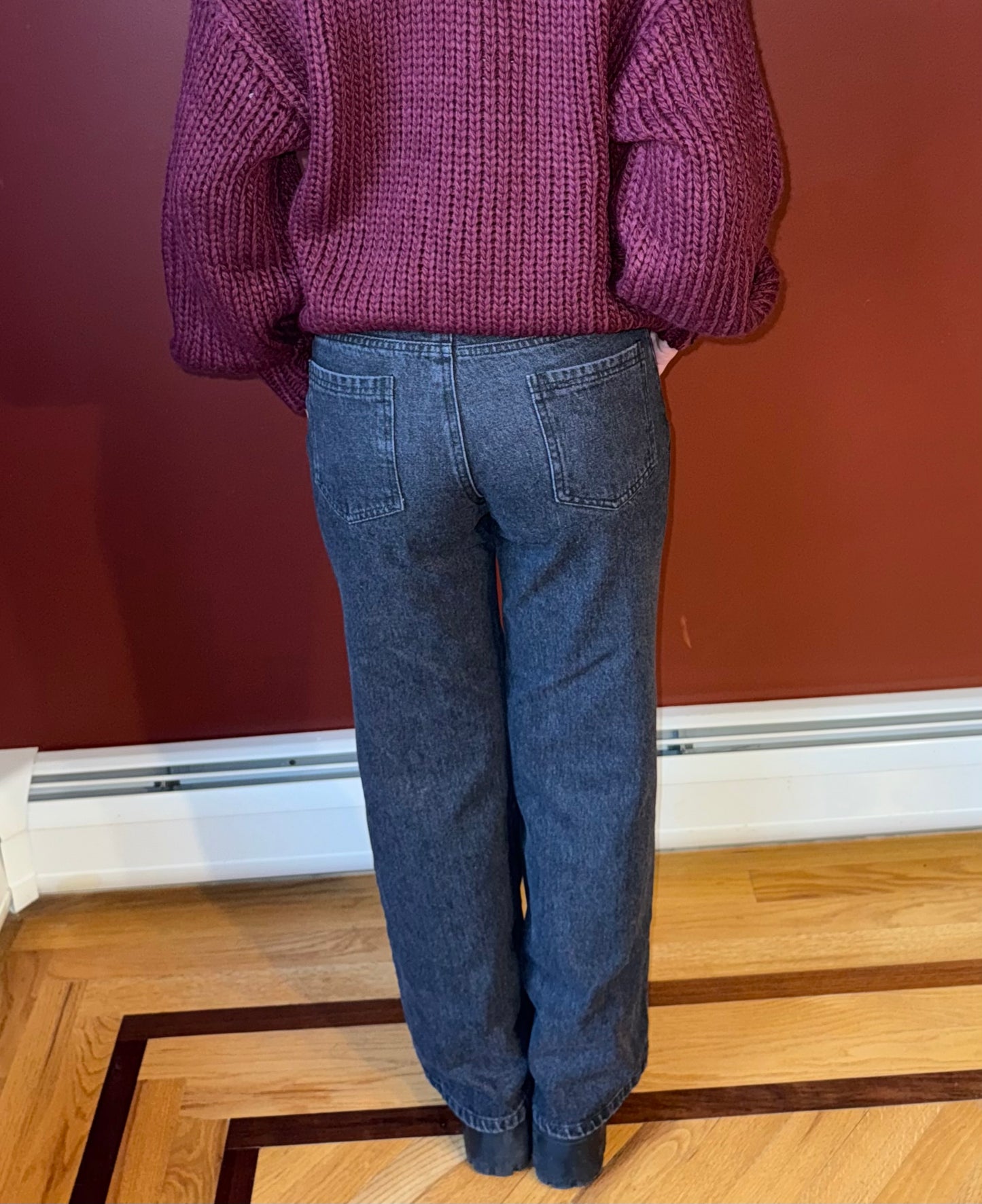 THE ICONIC STRAIGHT DENIM