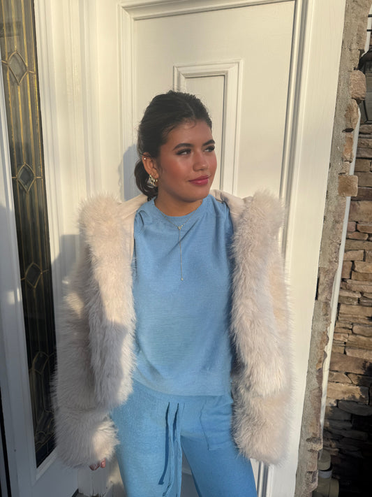 BLUE RASPBERRY CLOUD TOP