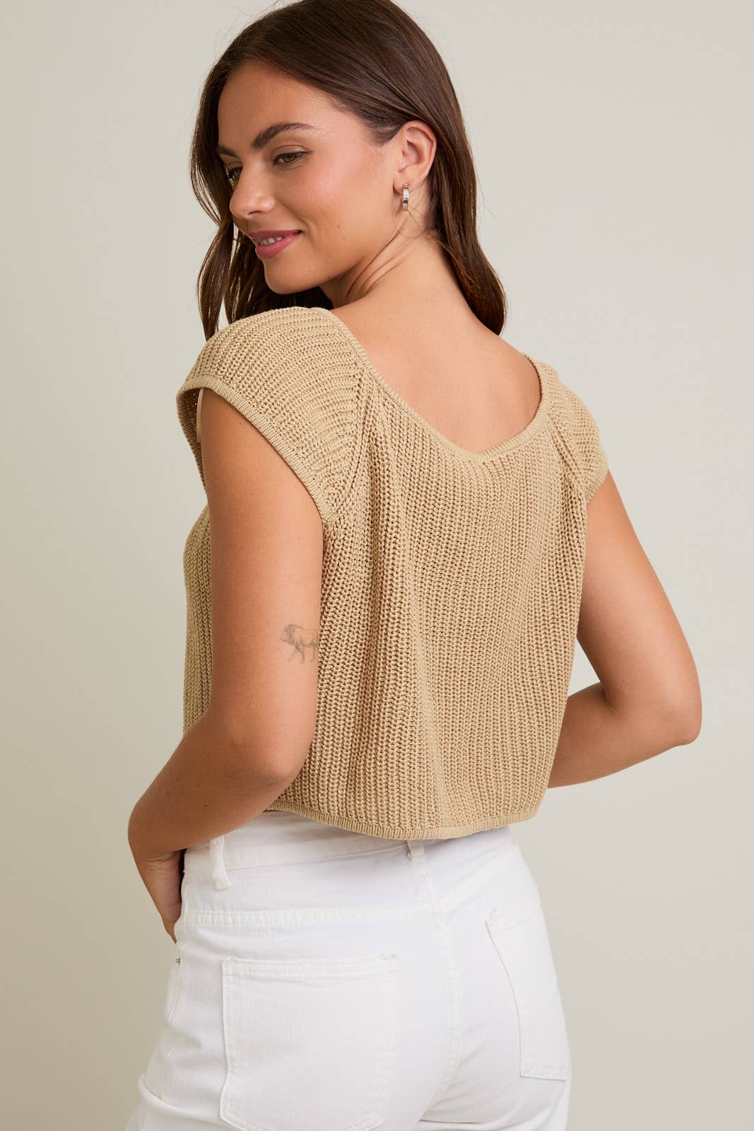 FRONT TIE SLEEVELESS SWEATER CARDIGAN
