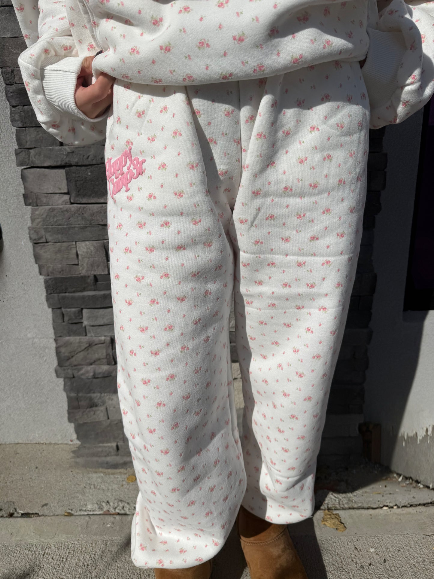 HAPPY CAMPER GARDEN CONFETTI SWEATPANTS