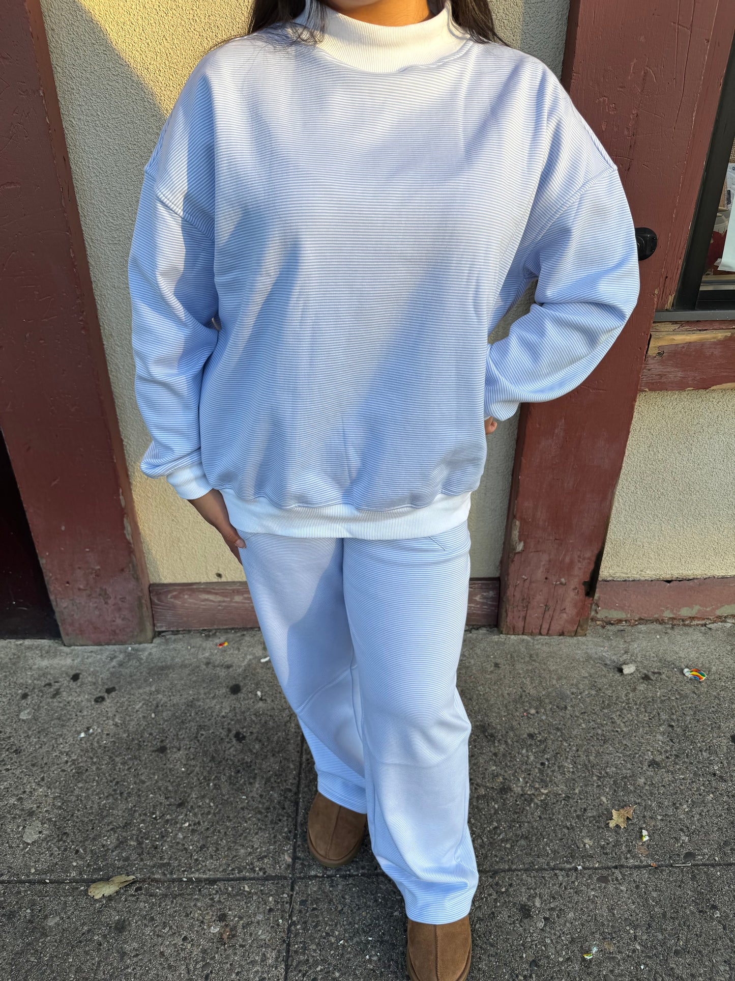 FROSTED STRIPES MOCKNECK