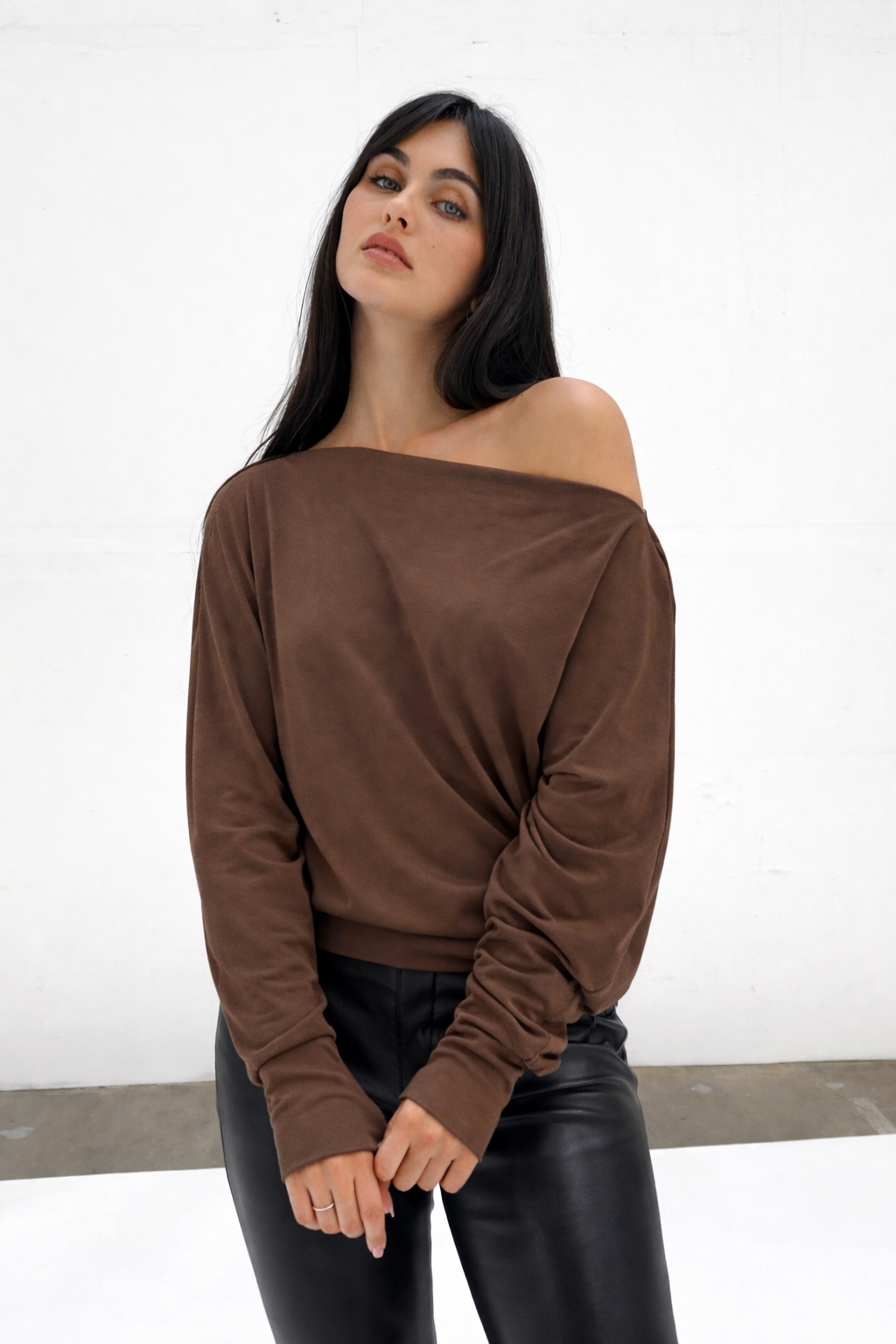 OFF-SHOULDER JERSEY TOP