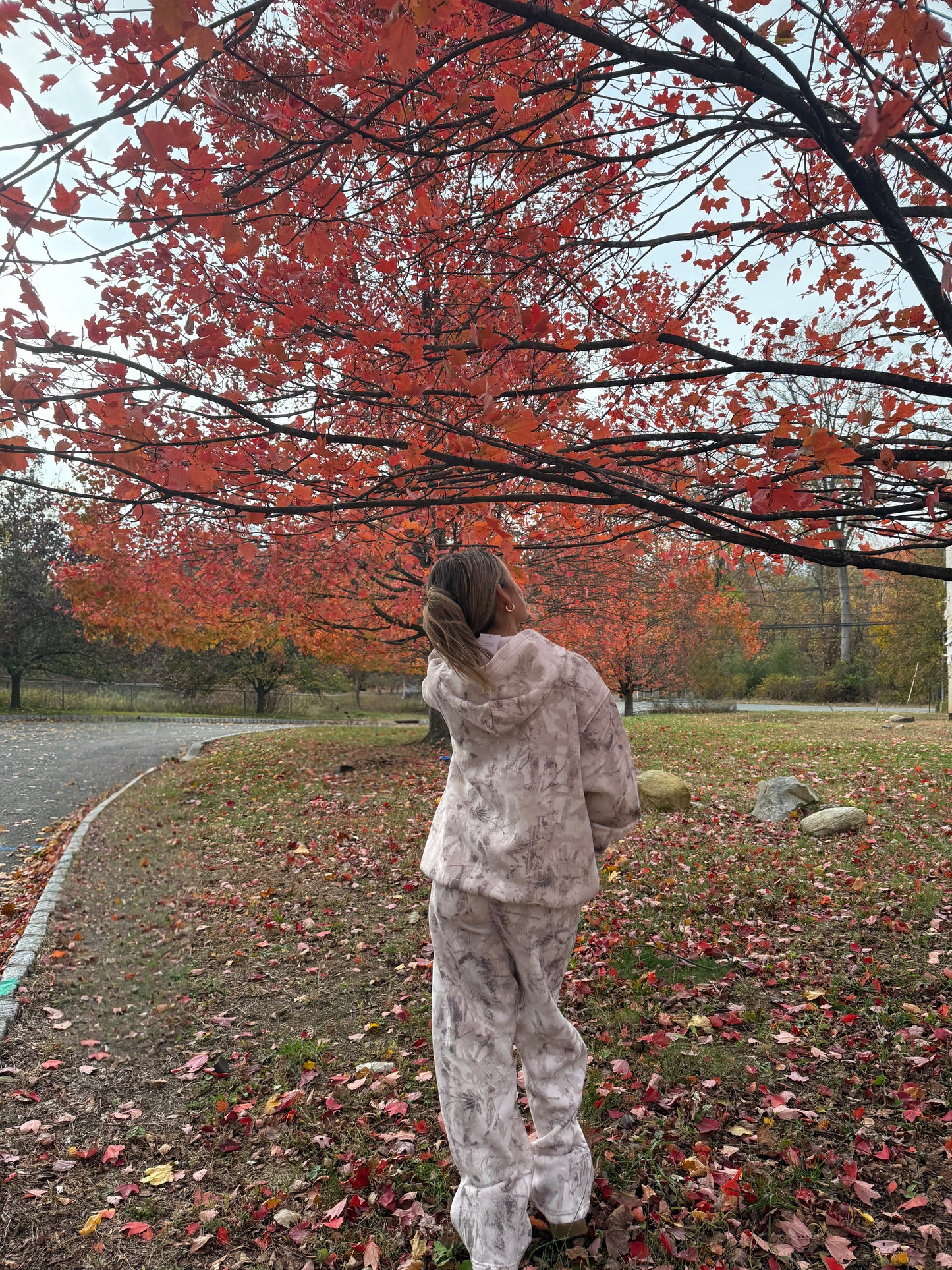 AVERY WOOD CAMO SWEATPANTS