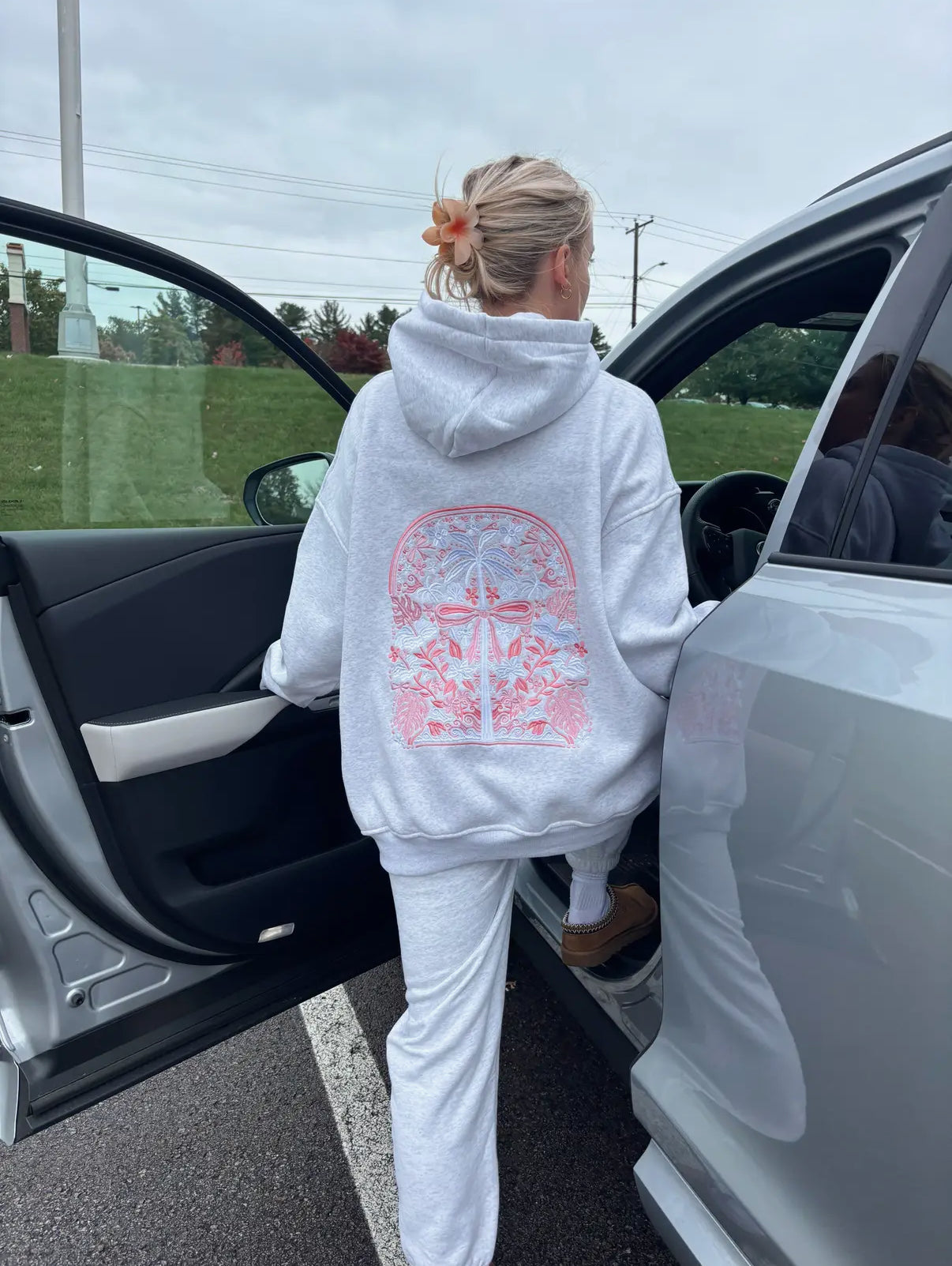 COASTAL BLUSH HOODIE